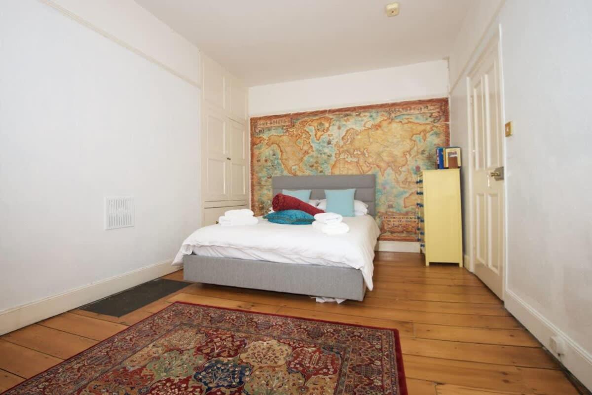 Spacious Town House With Swimming Pool Plymouth Zewnętrze zdjęcie
