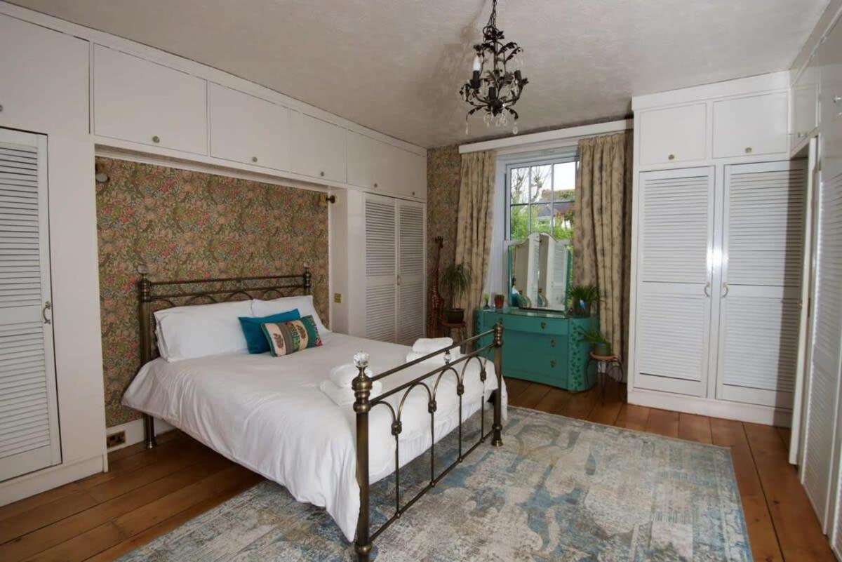 Spacious Town House With Swimming Pool Plymouth Zewnętrze zdjęcie