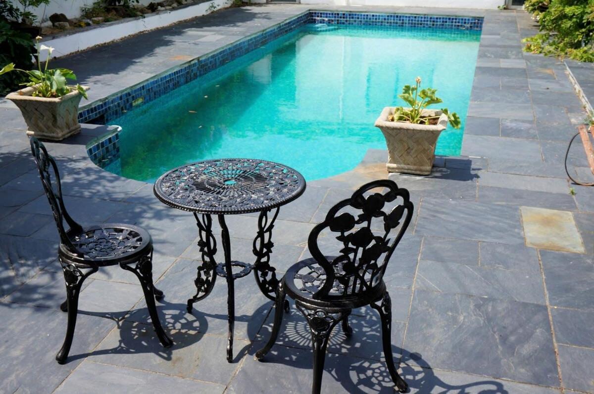 Spacious Town House With Swimming Pool Plymouth Zewnętrze zdjęcie